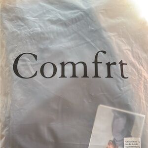 NWT Comfrt joggers, steel grey size medium brand new never worn, never tried